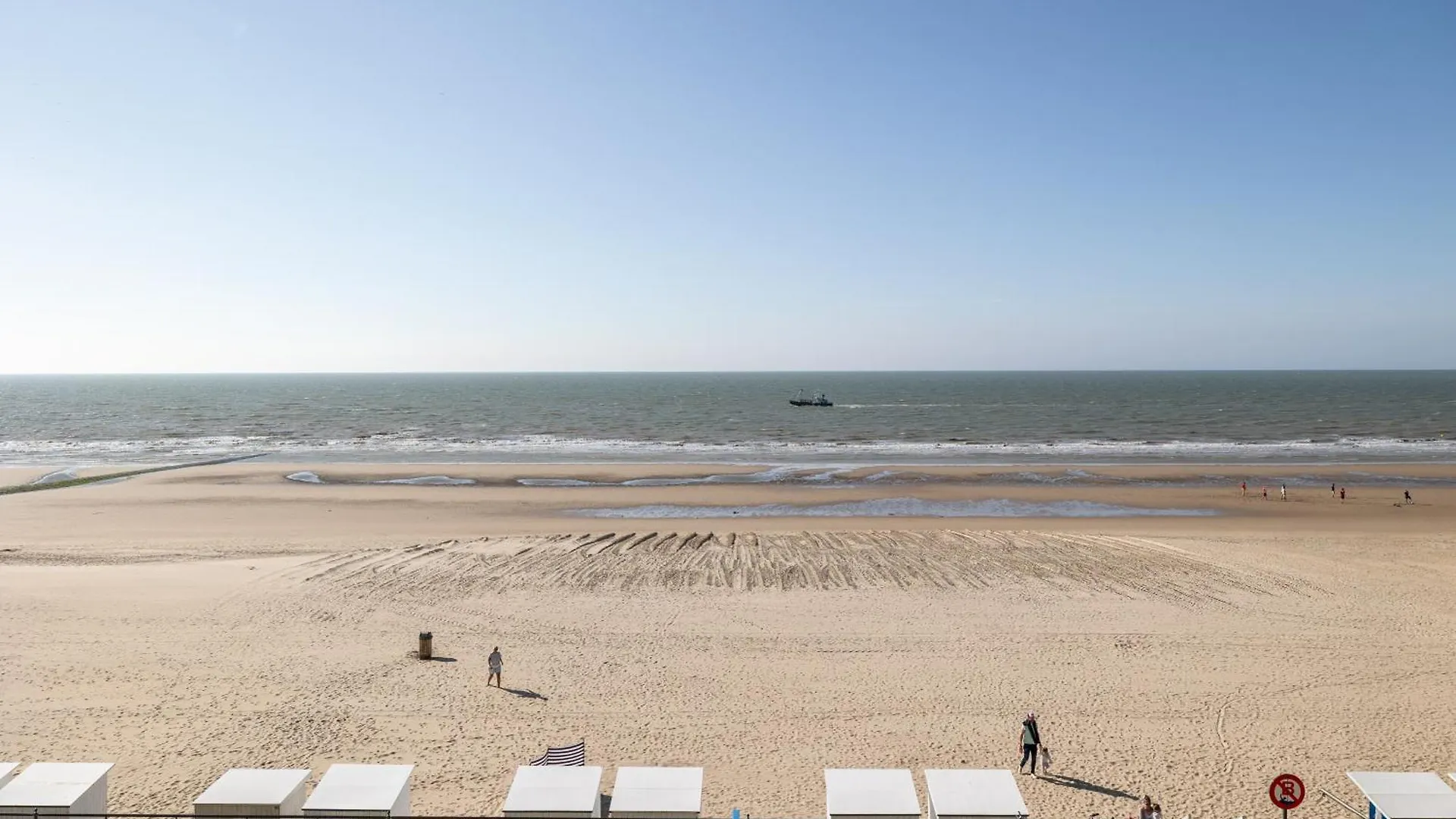 Royal Middelkerke Met Garage Apartment